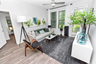 Building Photo - POINTE AT EAST SHORE APARTMENTS