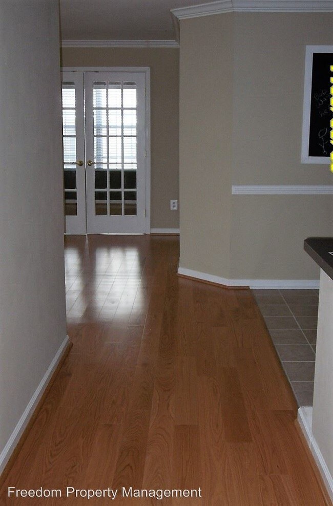 Building Photo - 8099 Lacy Dr