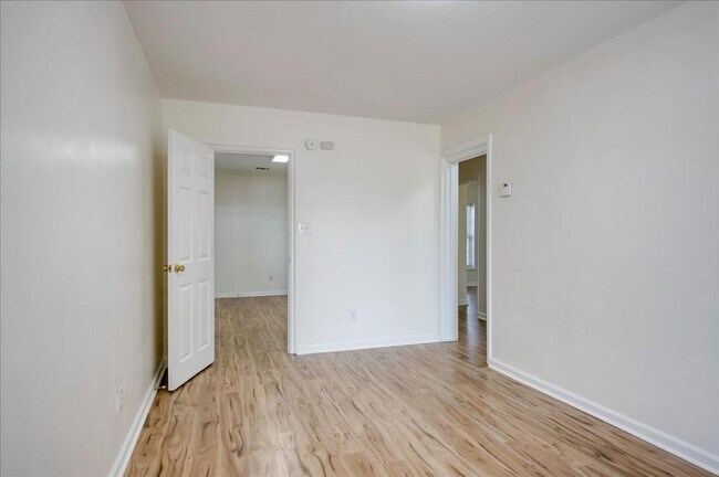 Foto del edificio - 953 Hopkins St