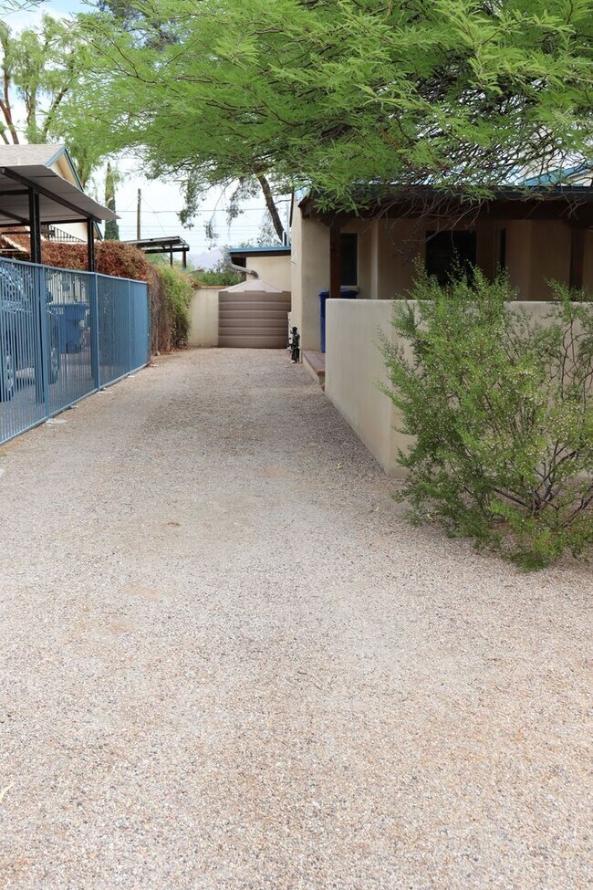 Building Photo - UPCOMING RENTAL!! 2 Bedroom, 2 Bath