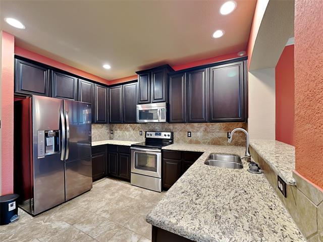 Building Photo - 2917 Peyton Brook Dr