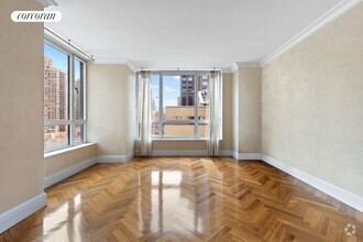 Building Photo - 351 E 51st St