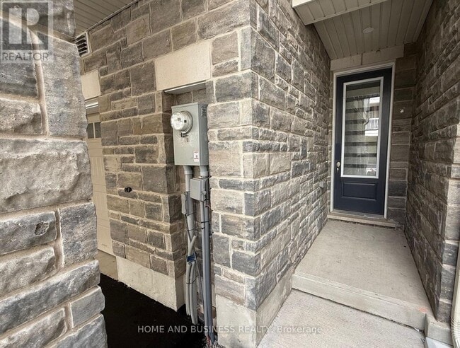Building Photo - 1317-1317 Leriche Wy
