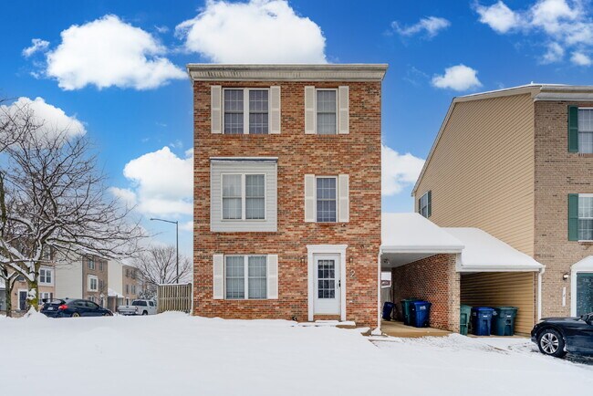 Foto del edificio - *Fully Furnished Option Available***Nestled in a highly desirable and safe neighborhood