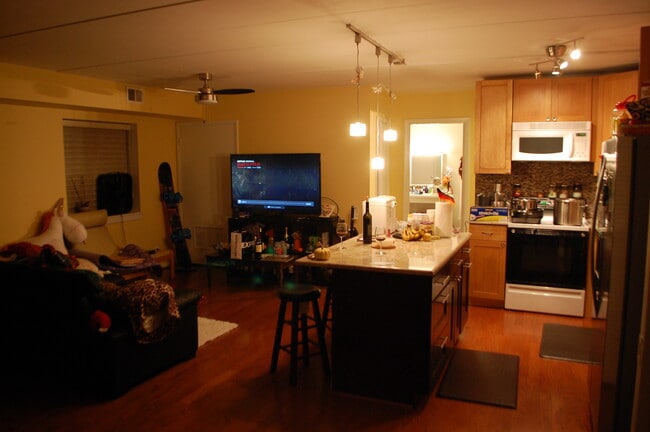 Foto del edificio - 6220 Edsall Rd