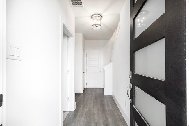 Foto del edificio - 1737 W Cantey St