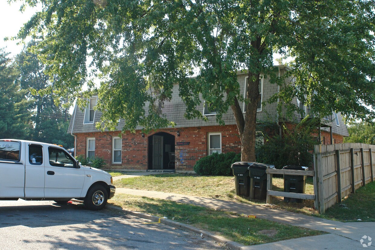 2404 Timberhill Ct, Lexington, KY 40509 Apartments in Lexington, KY