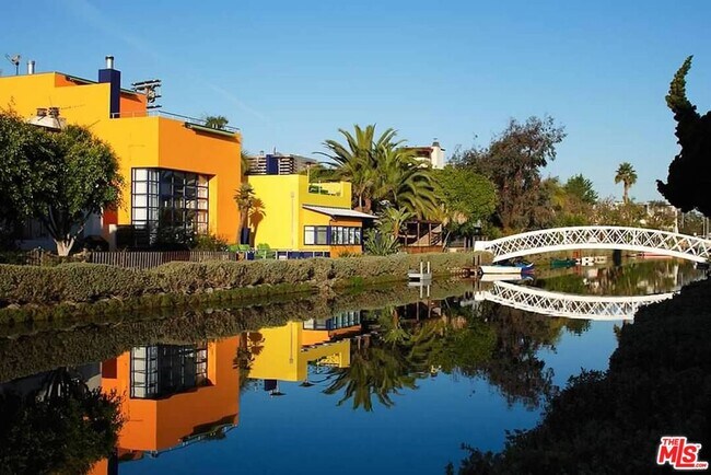 Foto del edificio - 2508 STRONGS Dr