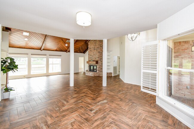 Foto del edificio - 1231 Creekford Cir