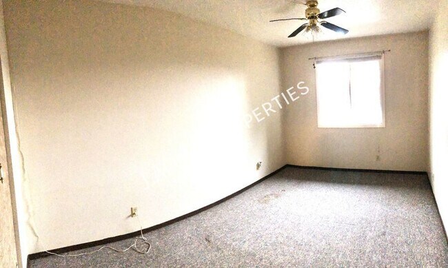 Foto del edificio - 607 W Michigan Ave