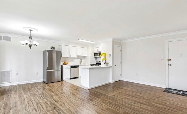 Photo - 4360 Ivymount Ct Apartment