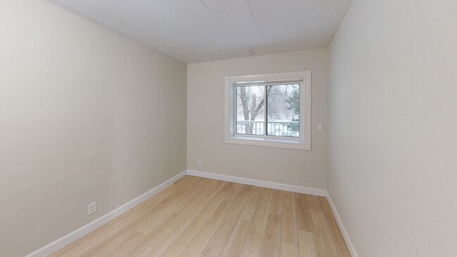 Building Photo - Britannia Park