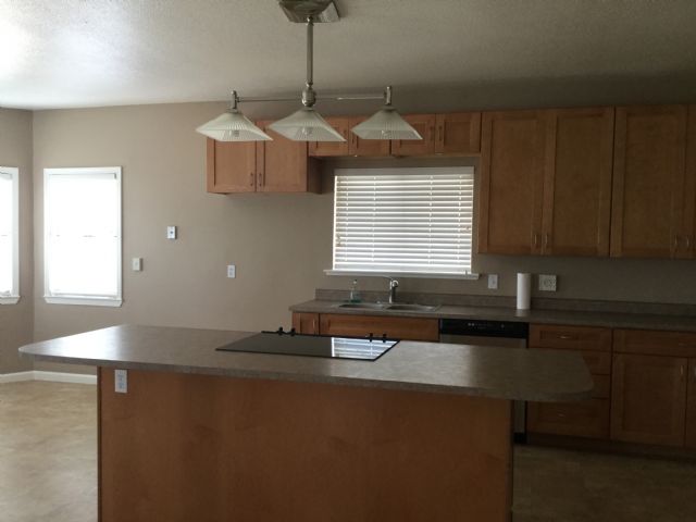 Foto del edificio - 8236 S Carpenter Rd