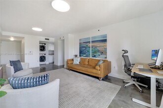 Building Photo - 227 Michigan Ave