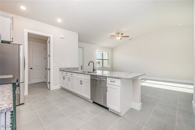 Foto del edificio - 3039 NW 2nd Pl