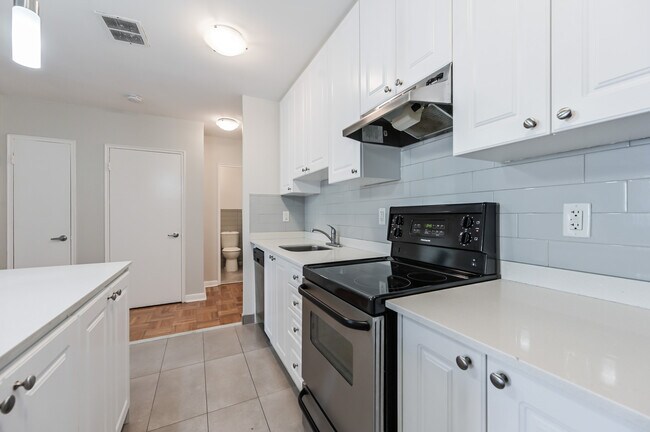 Building Photo - Heath Estates C