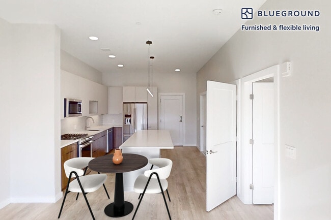 Building Photo - 20 4th Ave