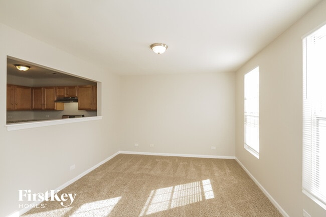 Building Photo - 651 Serendipity Dr