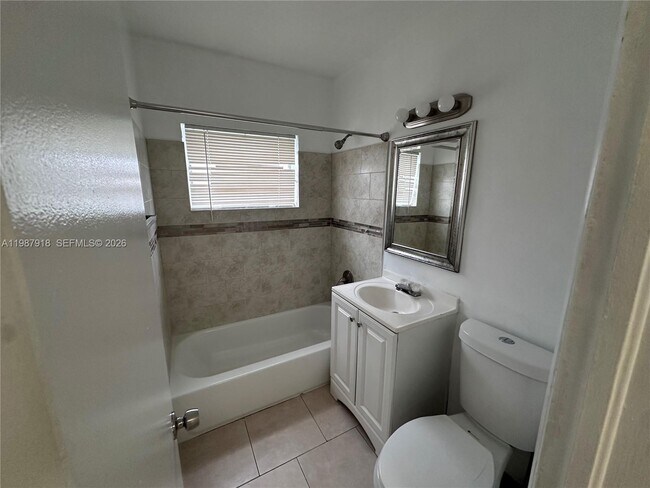 Foto del edificio - 1500 NW 53rd St