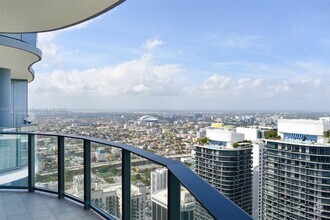 Building Photo - 1000 Brickell Plaza