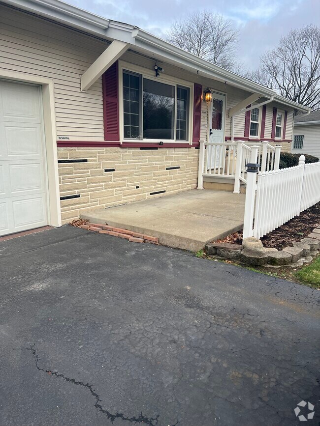 Apartments for Rent in 44406