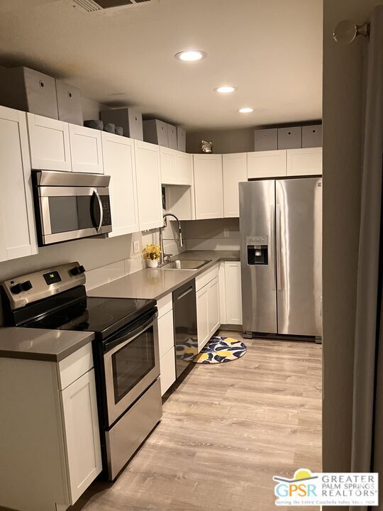 Building Photo - 2801 N Los Felices Rd