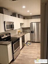Building Photo - 2801 N Los Felices Rd