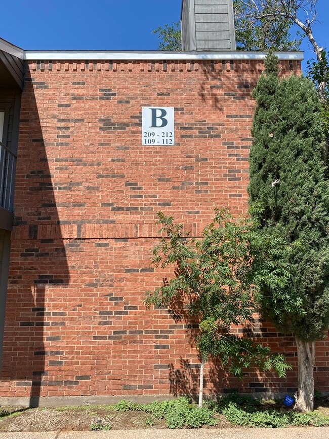 Building Photo - 3316 Caldera Blvd