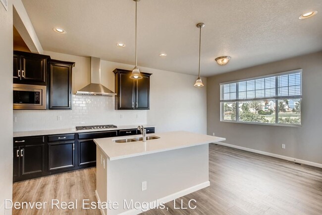 Building Photo - 3 br, 2.5 bath House - 5335 Canyon View Drive