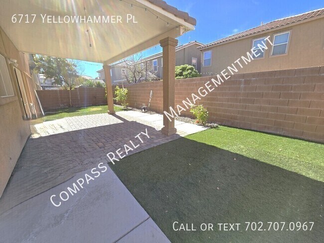 Foto del edificio - 6717 Yellowhammer Pl