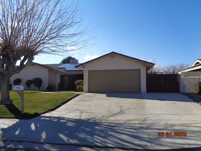 Building Photo - Single Story Home in College Terrace