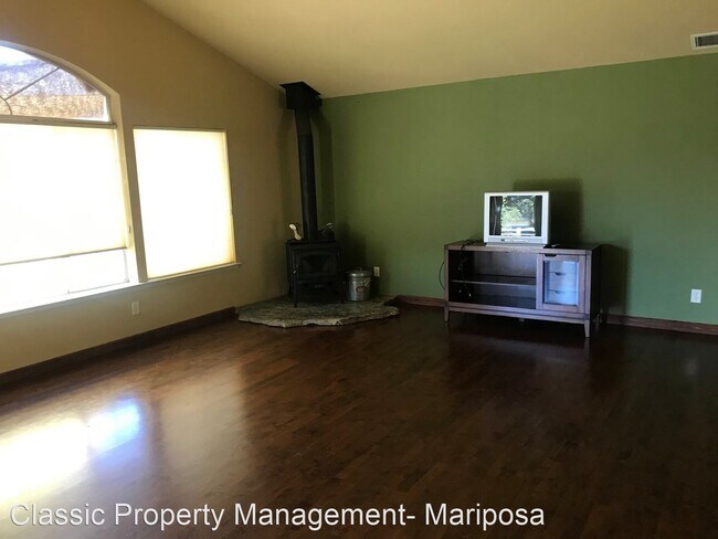 Foto del edificio - 3 br, 2 bath House - 4754 Triangle Rd