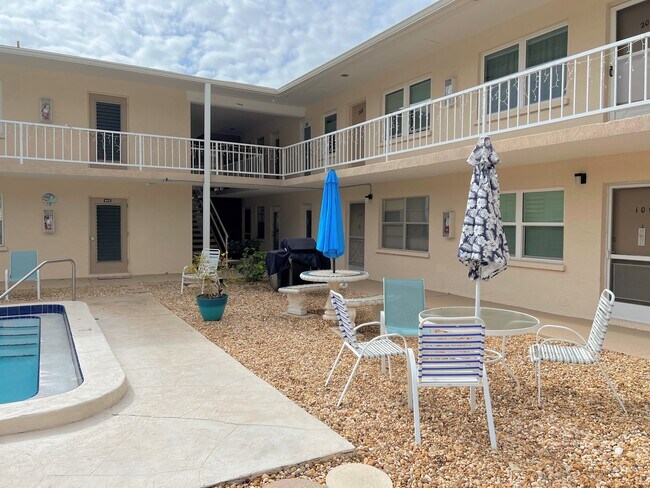 Foto del edificio - 509 W Venice Ave
