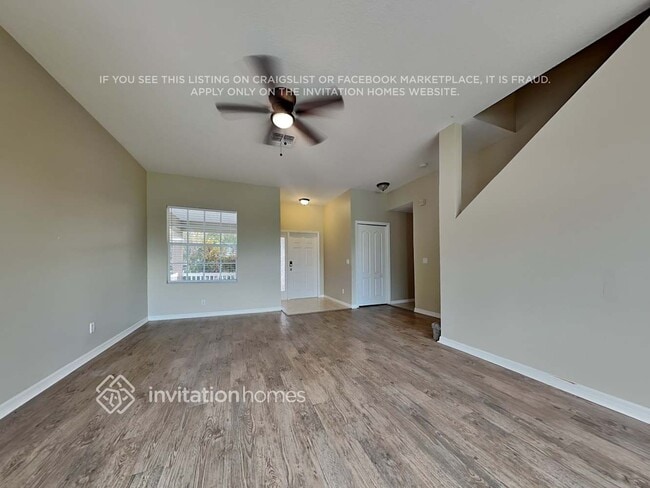 Building Photo - 9414 Leatherwood Ave