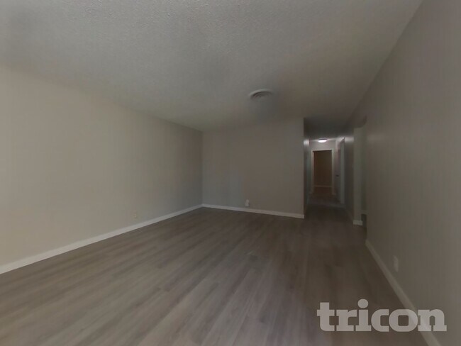 Foto del edificio - 1508 Crestview Dr