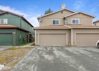 Building Photo - 3401 Greenland Dr