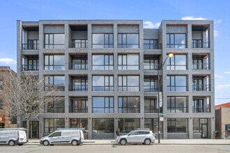 Building Photo - 5753 N Broadway