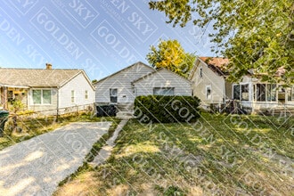 Building Photo - 2102 S Monroe St