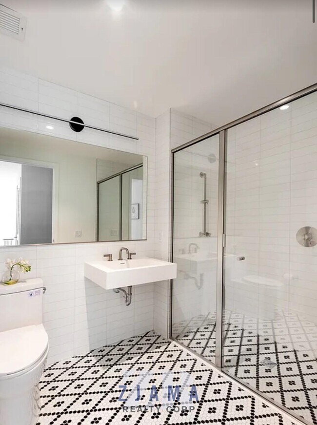 Foto del edificio - 955 Sterling Pl