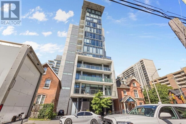 Building Photo - 224 Lyon St. N