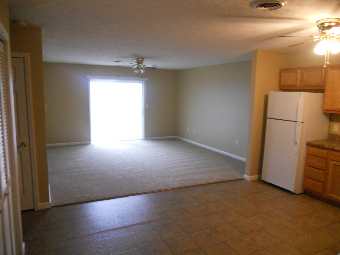 Primary Photo - 1303 Marion St