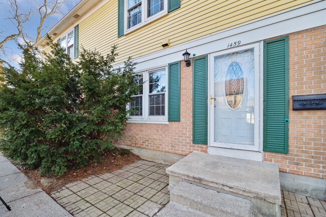 Building Photo - 1459 Wingate Blvd