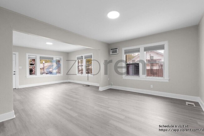 Foto del edificio - 2378 Cambridge St