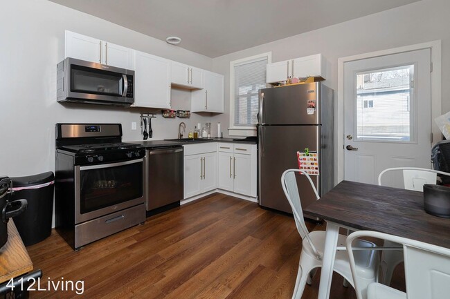 Building Photo - 1 br, 1 bath House - 2833 Mary Street