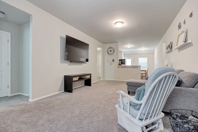 Building Photo - 1429 Quartz Pl