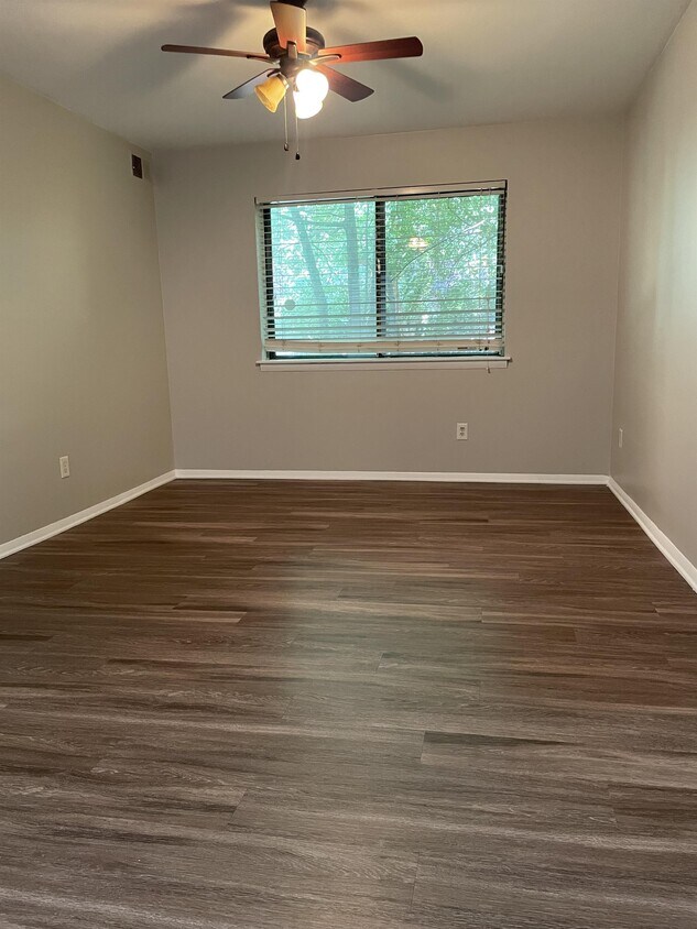 Foto principal - 1008 Sandlin Pl