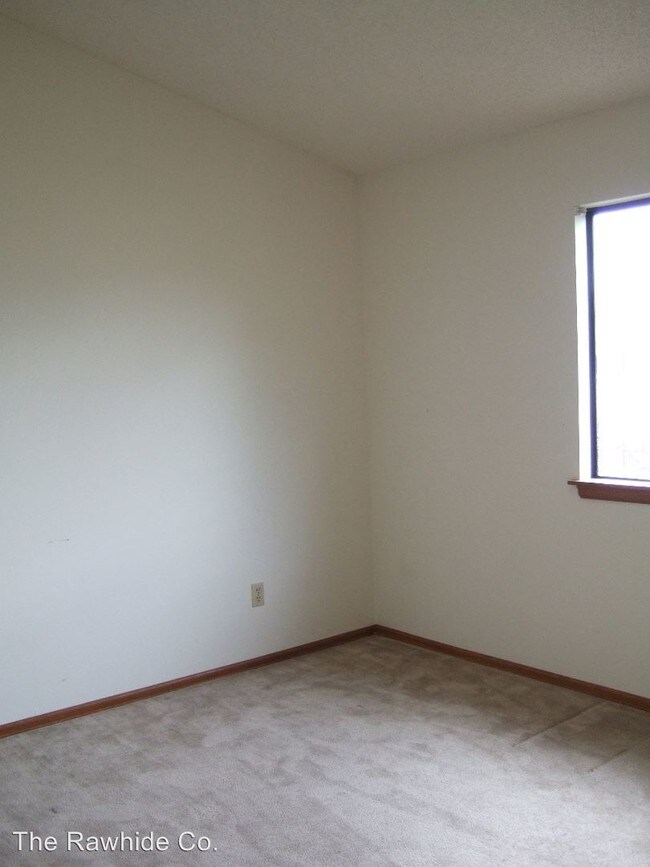 Building Photo - 2478 Lexington Village Ln