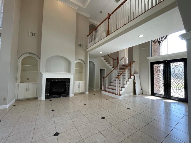 Building Photo - 4818 Raintree Dr