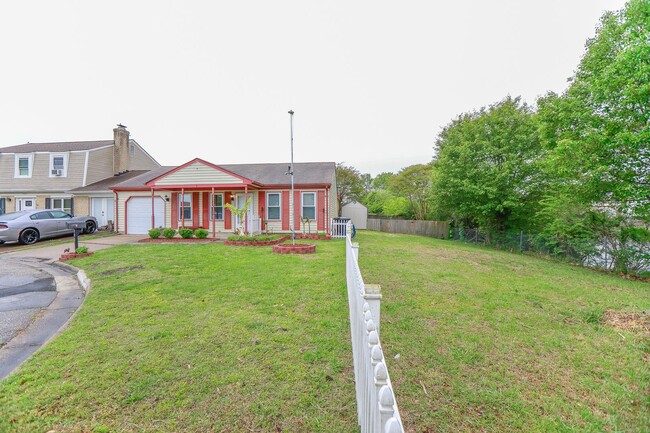 Building Photo - Single Family Ranch available NOW in Virgi...