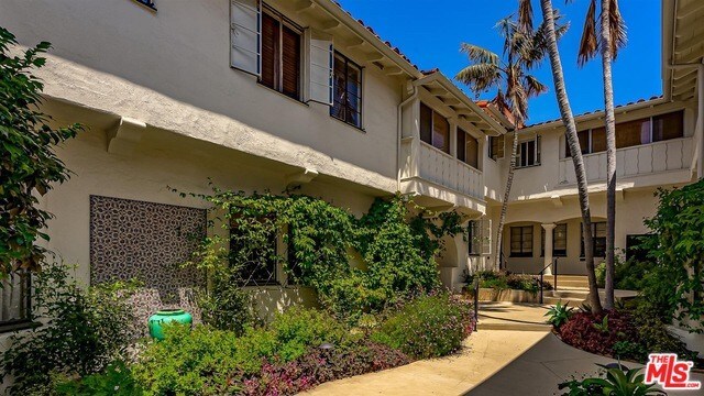 Foto del edificio - 10803 Lindbrook Dr